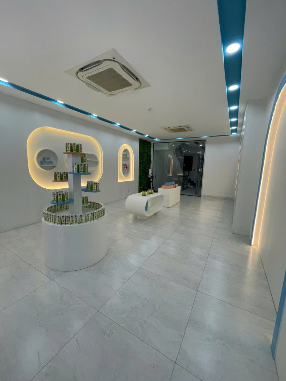 z6413810024472_00728596468b672be04d9f6467d29195